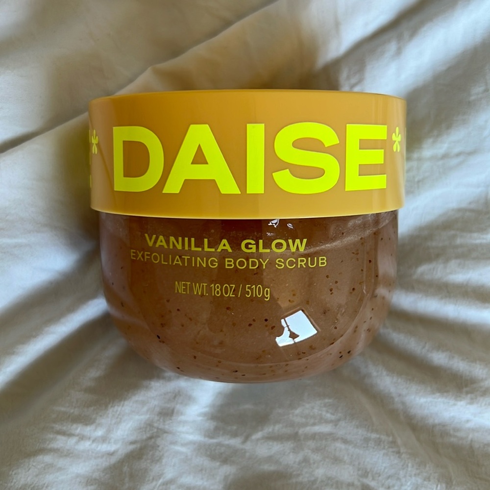 Daise Exfoliating Body Scrub - Picture 6 of 6